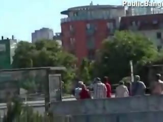 Grand kockázatos nyilvános xxx videó film hármasban orgia által egy tram megáll rész kettő