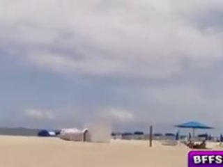 שובבי חוף volleyball