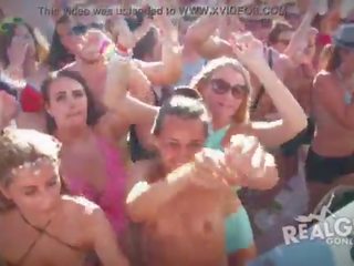 Skutečný holky pryč špatný koketní nahý loď strana booze cruise vysoká rozlišením promo 2015