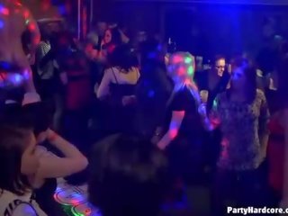 Girls wants to fuck the goşun dancer